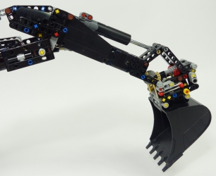 Lego Technic 42215 Excavatrice Volvo EC500
